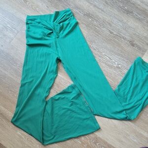 Aerie Offline Crossover Waist Kelly Green Flare Yoga Pants Size Medium